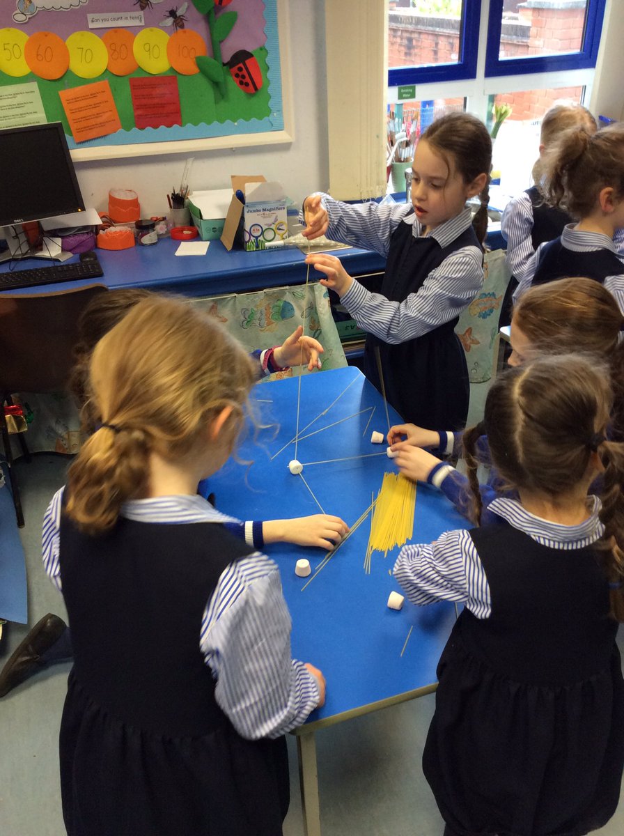 Year 6 architects use their knowledge to help KS1 build their structures #BritishScienceWeek