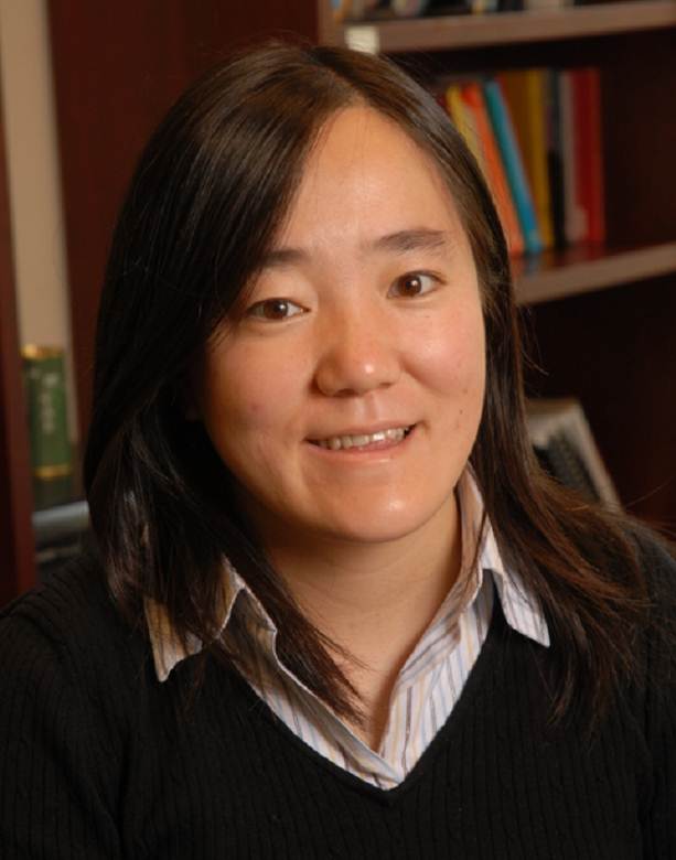 Celebrating Hao Helen Zhang #statswomen #WomensHistoryMonth, editor of STAT, a journal for the rapid dissemination of stat research. magazine.amstat.org/blog/2018/03/0…