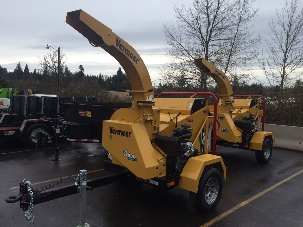 Rent_Cat's tweet photo. New #Vermeer wood chippers now in stock at https://t.co/tVgleJYL1L https://t.co/MYuqjOdVHf