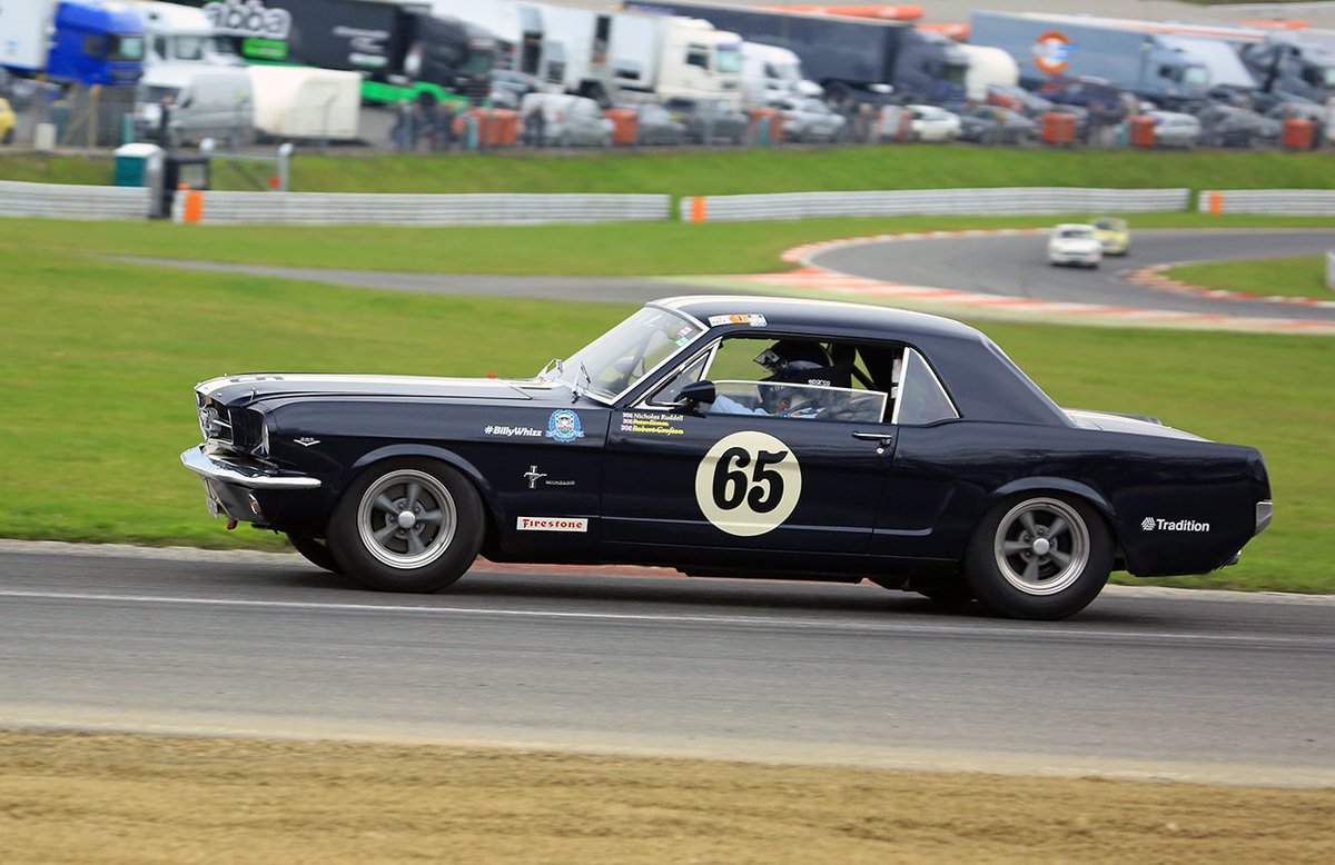 BES_Photography's tweet photo. A trio of Ford Mustangs testing @Brands_Hatch . @HistoricSCC , @Thundersaloons . #americanmuscle, #musclecar , #mustang https://t.co/GeqlFZnEa5