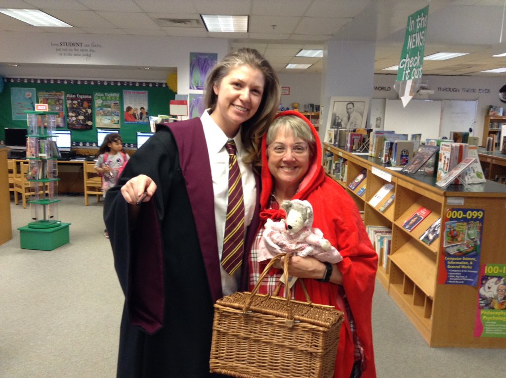 APSDrew's tweet photo. Teachers are storybook characters ready for Spring Break @APSDrew @APSLibrarians @APSVirginia #SpringBrkAPS #APSisAwesome https://t.co/7d3EFJWJiV