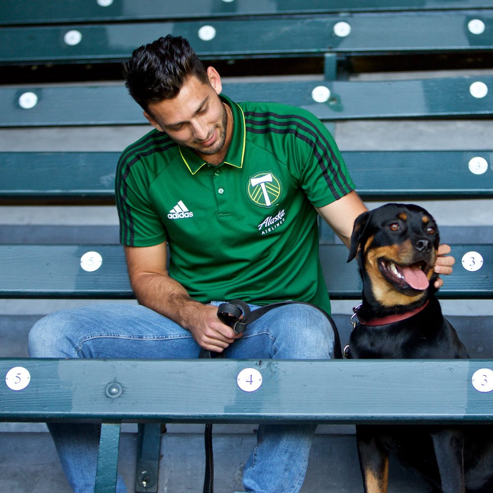 TimbersFC2's tweet photo. Happy #NationalPuppyDay! 🐶⚽️ 

Hey, @TimbersFC. Here are some of our fav #T2pups. 😍 #ptfcpets #t2fc https://t.co/xi9fCUfIFN