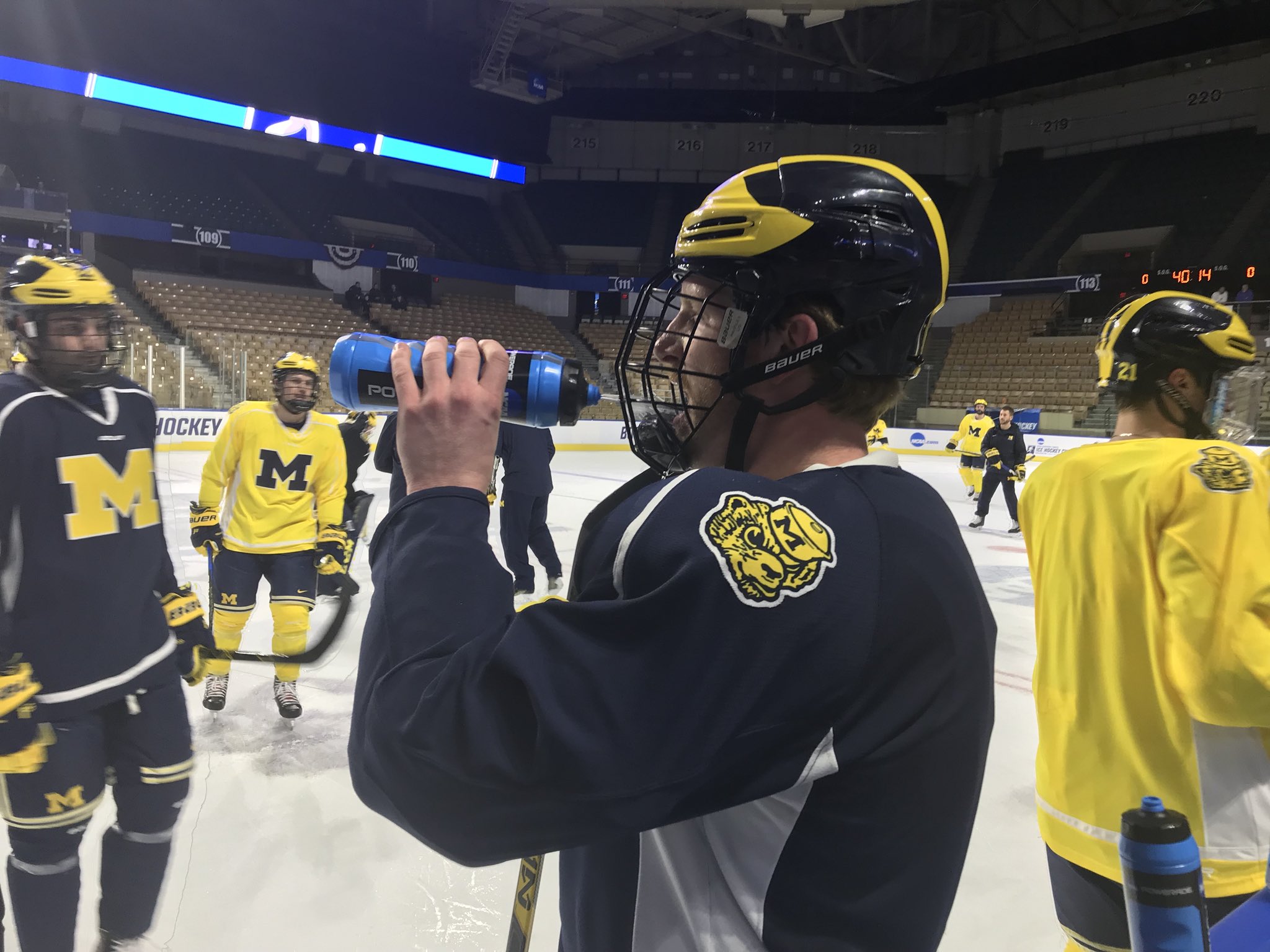 Michigan hockey sales jersey 2018