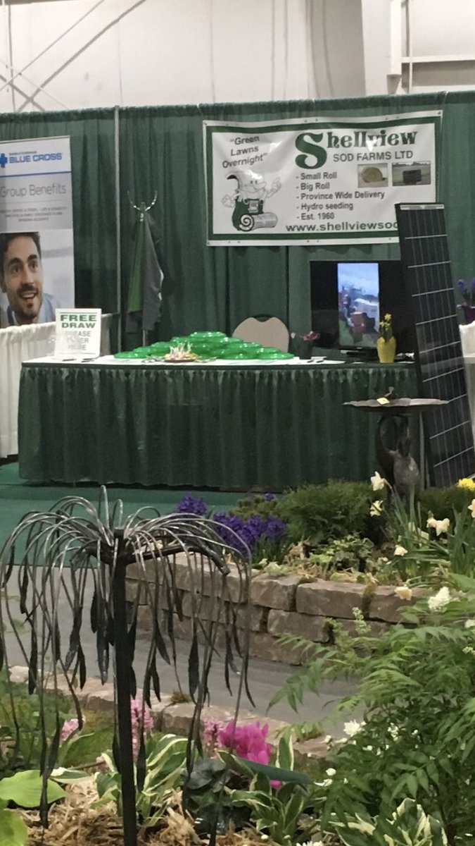 SaskSodGuy's tweet photo. Gardenscape Weekend #Saskatoon come on out of the cold and check out the show. Stop by the Shellview Sod booth for a free frisbee and enter to win a $1000.00 dollar credit note for sod. #shellviewsod  #explorsask https://t.co/H3tjBGPpVj