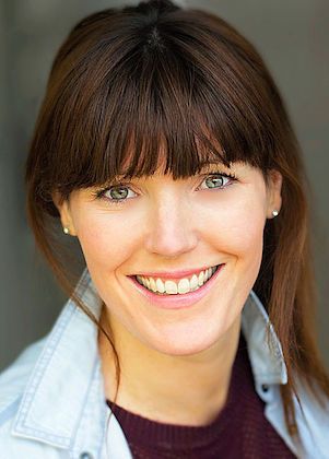We're thrilled to have talented horror actress @KateDaviesSpeak in the role of Caitlin Rourke in Off Grid. Kate is best known for the award winning sci-fi web series Horizon, and more recently Dead Air and The Barge People.