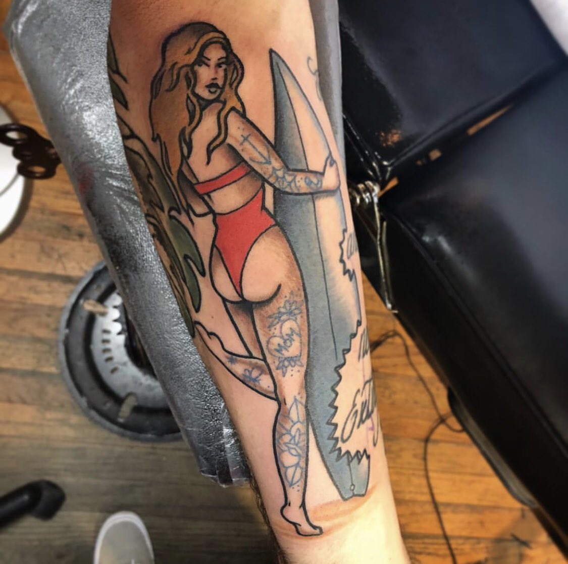 KustomHustle's tweet photo. #AshCox #pinup #bikini #surfer #sharkattack #tattooswithtattoos #forearmtattoo #kht #tattoosavannah #dosavannah #savannah #savannahga #tattoo https://t.co/GqZlNC7c21