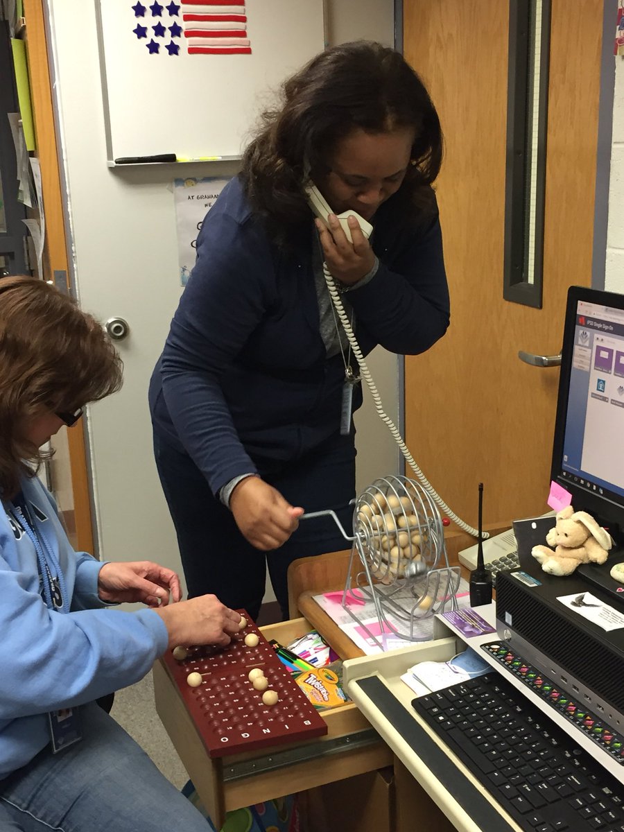 WitkowskiRachel's tweet photo. Kicking off Spring Break with school-wide BINGO! #buildingcommunity #grahamfalcons @cjw0829 https://t.co/4ycSC7Vr7O