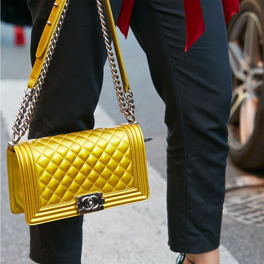 shopmodalist's tweet photo. Prada had show stopping pieces featuring bright shades like canary yellow, hot pink, and royal blues. Wondering what styles filled the runway during Milan Fashion Week? Click here to find out > https://t.co/jnF8gYfMG9 #ShopModalist https://t.co/YqFC4sn6Wz
