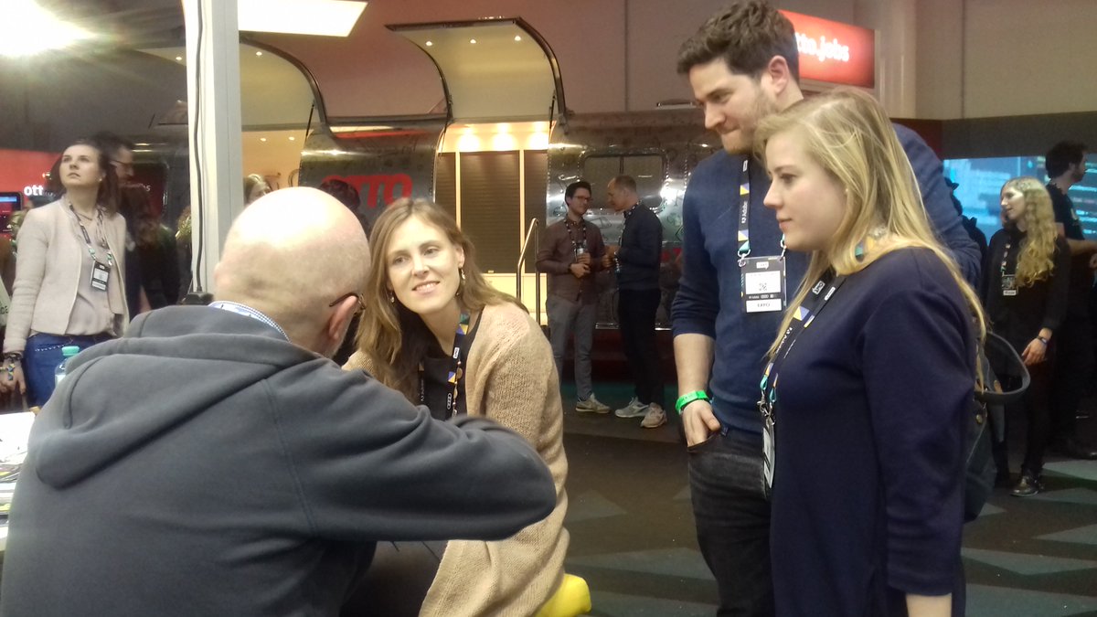 Networking time😎 #MediaMatch18 #OMR18