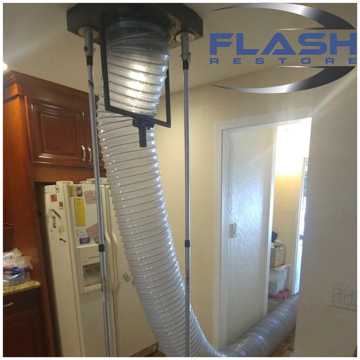 FlashRestore's tweet photo. Another home back to healthy living environment today #healthyliving #flashrestore #airductcleaning #moldfree #mold https://t.co/UPp5VgHXFy