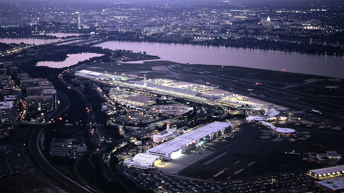 AirportForward's tweet photo. Aviation interests weigh merits of Trump's private airport plan https://t.co/1aX3BVeVlf #airports https://t.co/ZX7cnuBDdd