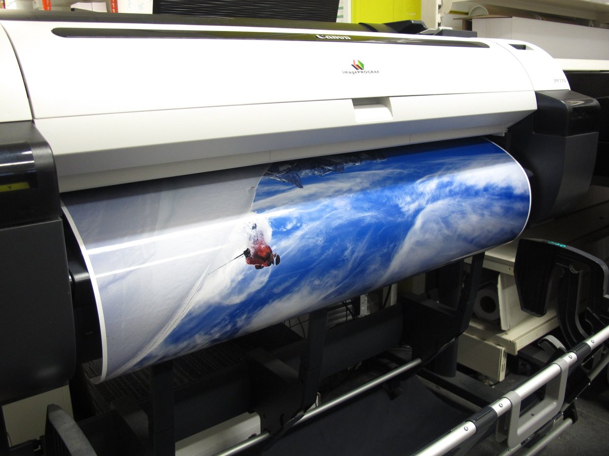 YellowPrintUK's tweet photo. Just about to go away for #Easter? #Skiing or #Beach #Holidays make great #Photo #Posters! Come down to our #ShepherdsBush #W12 branch and get yours printed #sameday! Whether #gloss, #satin or #matt, we have the #perfect finish for you, now open on #Saturday! #FridayFeeling https://t.co/AQCFR0ThJC