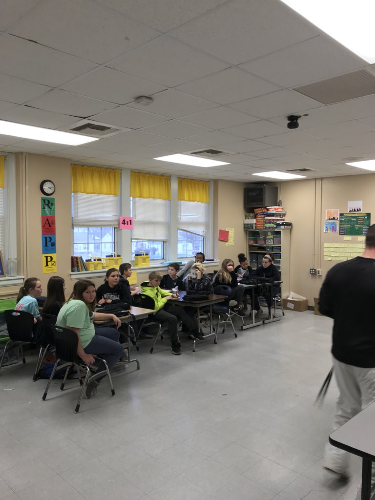BethHouf's tweet photo. Leader in Me in the house today!!! #7Habits #springbreakbound #fmsteach #fultonproud #leadlap https://t.co/umAaoVQ4ls