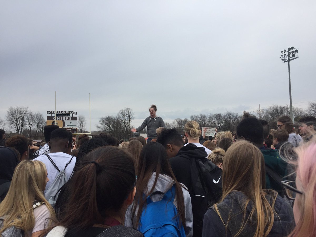 CRileySBJ's tweet image. At @KickapooWalkout where a student named Bradley said the protest and counter protest have the same goal: safer schools.#sgfwalkoutforourlives
