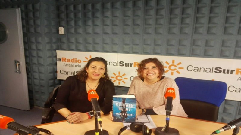 La escritora <a href="/MFrisa/">María Frisa</a> presenta en esta entrevista su última obra #CuidateDeMi, considerada la novela negra del año. Con una trama descarnada y adictiva, una pareja de inspectoras fuertes y carismáticas protagonizan el libro .Escúchalo en bit.ly/2G1v1l6
