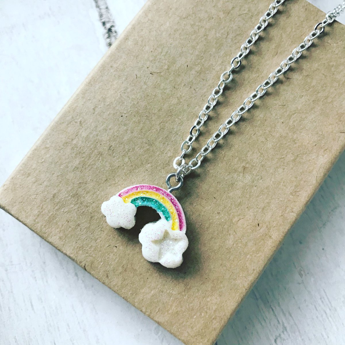 DragonflyR1975's tweet photo. Over the Rainbow Necklace included in my #fiverfriday till Midnight tonight 🌈 #Handmadehour #tweetme #etsychaching #87RT #rainbow #kidsfashion #necklace #jewelry #WorldwideShipping £5 today https://t.co/sGO72R3YC3 https://t.co/9JS3UPpNS1