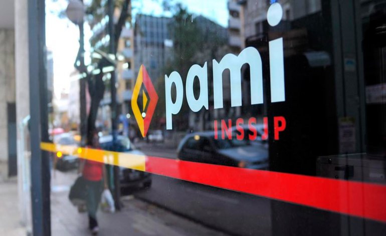 PlanMok's tweet photo. Conoce de que se trata el acuerdo del PAMI con los laboratorios extranjeros en https://t.co/Fu5Cl5UVIH 💊 https://t.co/3GKGPdAEcn
