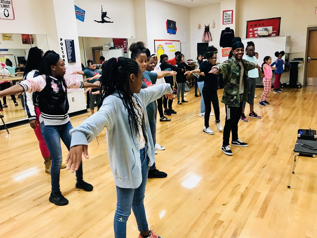GLECDance's tweet photo. GLEC PVA Dancers are taking part in a hip-hop master class on this awesome Friday from Ceddy-B . Students are learning about “popping,” “locking,” “breaking,” and more! @GLECPVA #dancemonth #danceappreciation @SK_HISD_Dance https://t.co/oKiw8Kluoq
