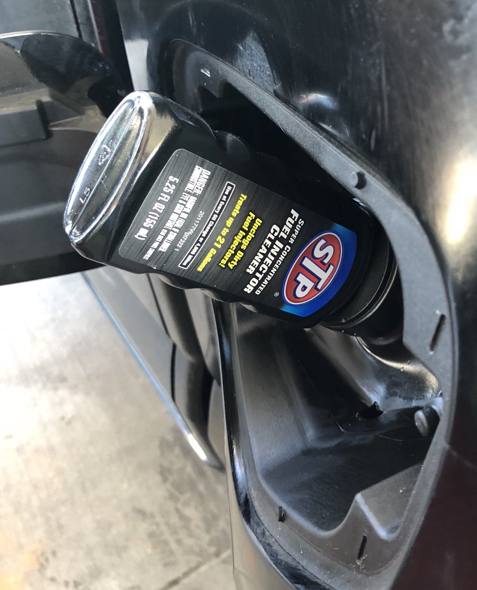 LEGACYMotorClub's tweet photo. We drive to @MartinsvilleSwy and have great partners to get us there. @BillBlackChevy provides us with the vehicles and @OriginalSTP keeps it running strong. Thanks guys!! https://t.co/O1QEIeJPh2