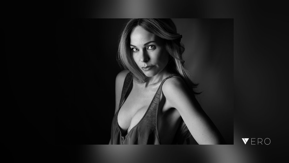 crashtestmode's tweet photo. Photographer: @Gary⁠McGillivray‑Birnie⁠https://t.co/TjhSZD4Lr4 #portrait #model #naturallight #beauty #beautiful #bnw #beautifulwomen #woman #studio #studiophotography #portrait #bnw #photographer #photography  #p… @VeroTrueSocial https://t.co/ZQBcK2Cmsz