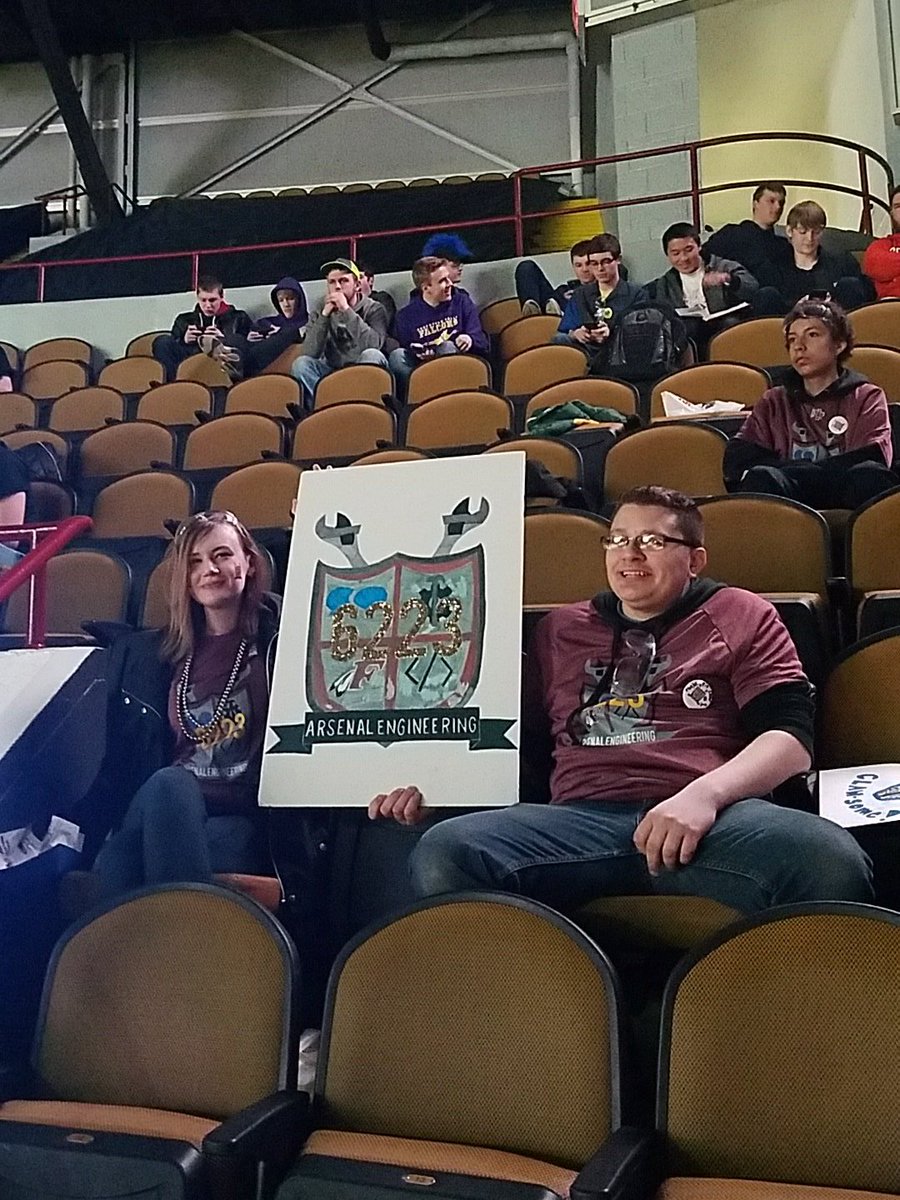 Falls_Robotics's tweet photo. Go team 6223! #TeamSpirit #FallsRobotics #FIRSTRobotics #FIRSTPOWERUP #wisconsinregional #mfedchat https://t.co/jrJj8a3SvN