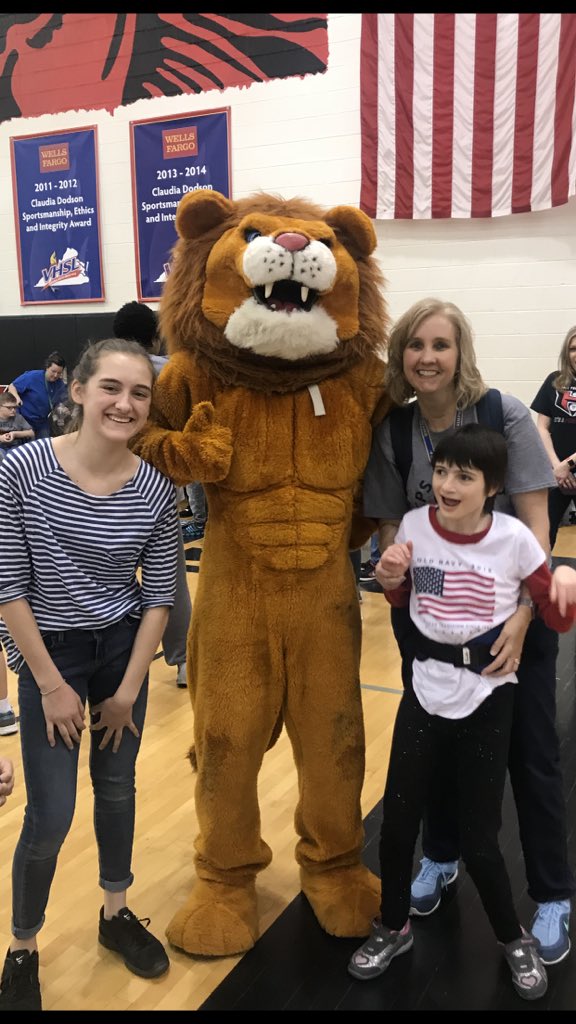 JLS_TTodd's tweet photo. What a spectacular event to end the week! Ss enjoying APE Field day with their peers from the county. @ldacompton @JLSMS_Official https://t.co/BM4SuUEY71