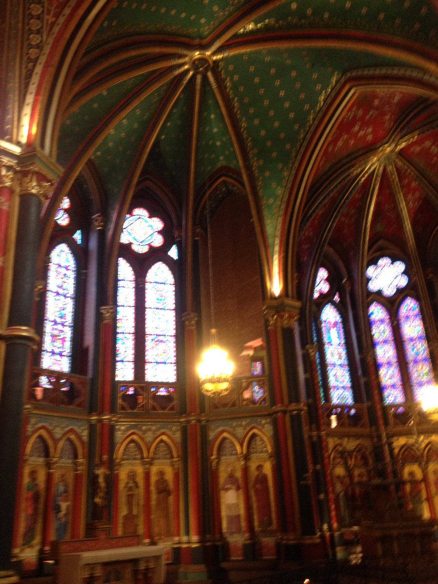 eligidius's tweet photo. En direct de la cathédrale de Bayonne, en plein travaux ! Les peintures néogothiques sont flambant neuves ! #teamJML https://t.co/X5lv83WSMm