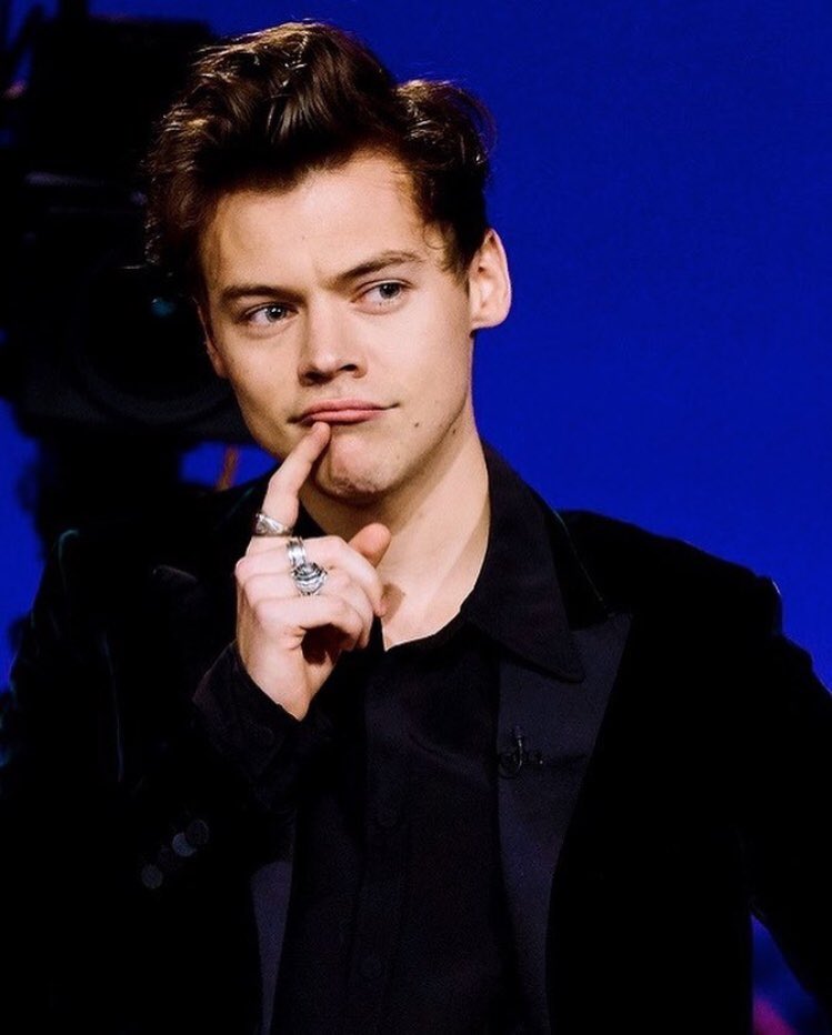 barbi0831's tweet photo. #KCA #FavBreakoutArtistHarryStyles ❤️ https://t.co/4gdBxZYKAv