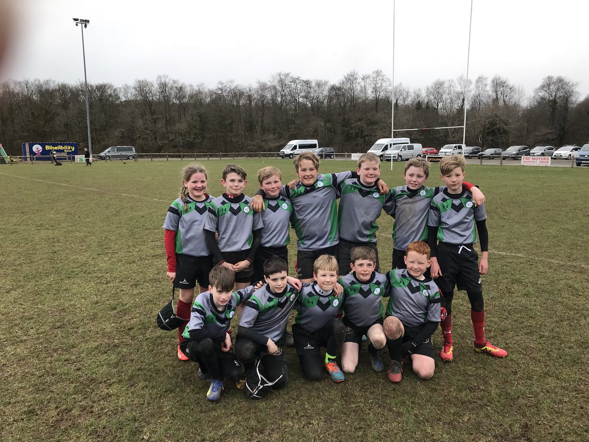 Huge congratulations to Ysgol Llangadog, representing the district at the Welsh National 10 a side tournament. Runners up against Tywyn losing 2-0 in the final, the only match they lost all day. They were absolutely superb! Llongyfarchiadau bechgyn a merched!!