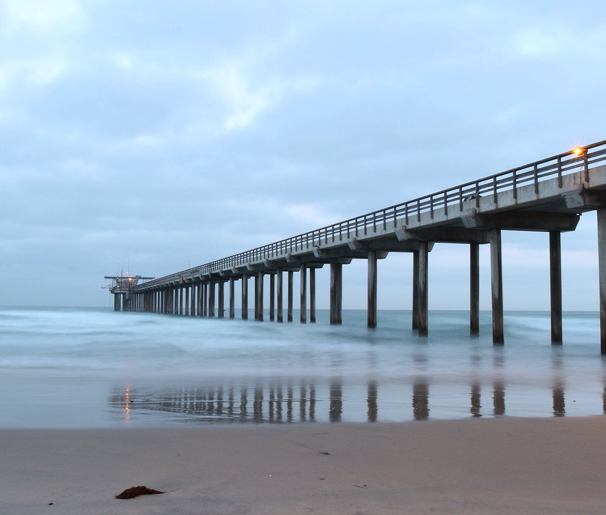 HarrysCoffeeLJ's tweet image. A wet day can be just as wonderful as a warm one. 🌧 #LaJolla #SanDiego #ScrippsPier #RainyDay #SanDiegoCalifornia #LaJollaShores #SanDiegoGram #LaJollaLove #Scripps #UCSD #PacificBeach #DelMar #LaJollaCalifornia #SanDiego_ca #EatAtHarrys #SD #ToastOfTheTownSince1960