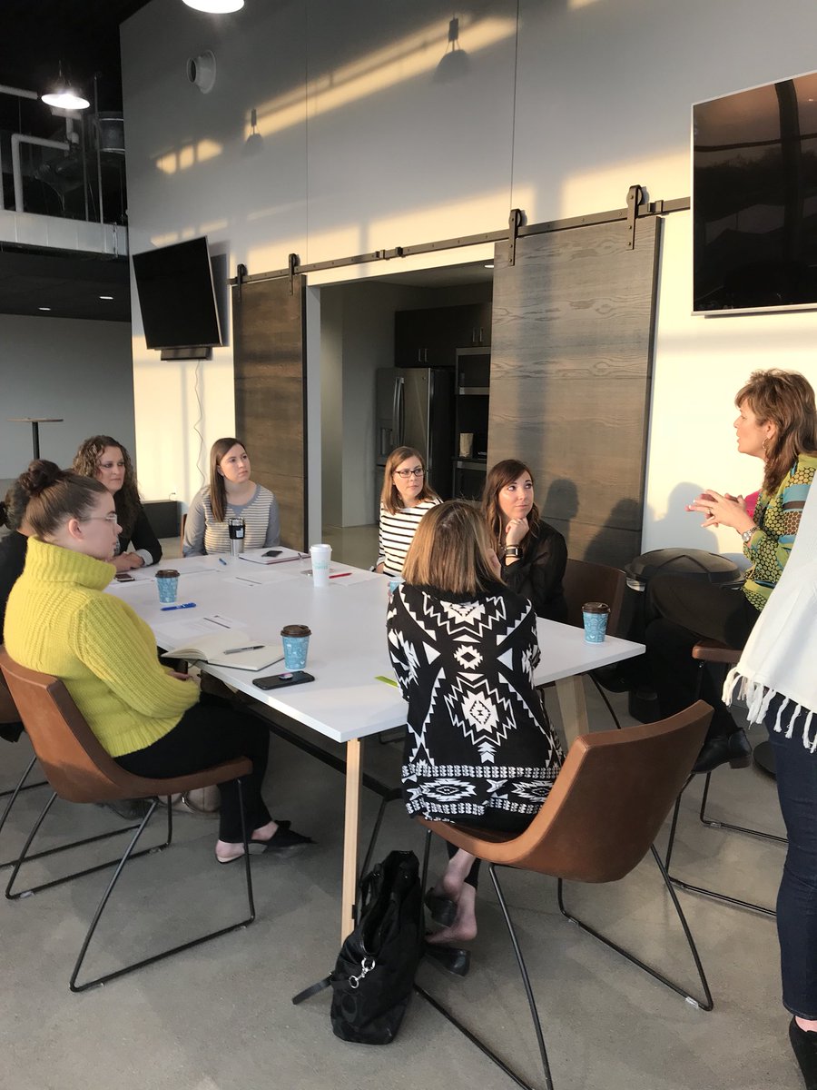 kdevorestanley's tweet image. Fantastic morning with @PRSACIowa at our Friday FYI Event on reputation management #prpros #comms