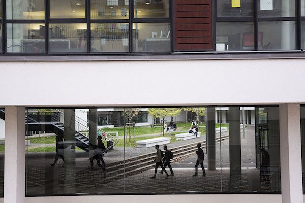 Lycées 100% numérique en région Île de France, ITW <a href="/EduSpotFrance/">EduSpotFrance</a> Bernard Giry <a href="/iledefrance/">Région Île-de-France</a> ludovia.com/2018/03/lycees…