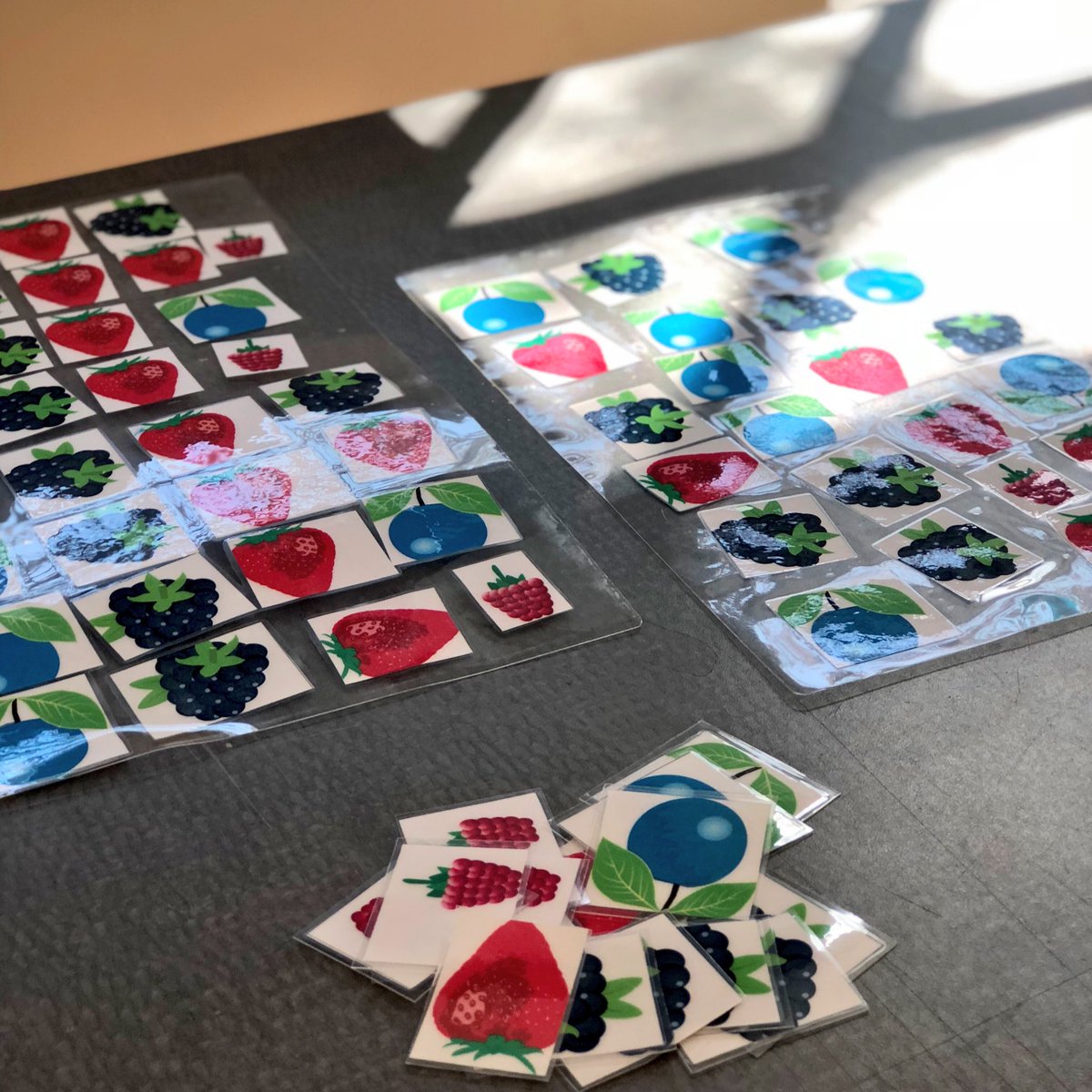 hatchdw's tweet photo. .@AlliColman @NRPA_news Thanks for giving me the 🍓 icebreaker cards from #naa18 ... Excited to share in my sesh at the @ussoccerfndn #SoccerSymposium ⚽️ and @P21Learning #PatternsOfInnovation 💡 this week! ♻️ https://t.co/hJFdf6ef1j