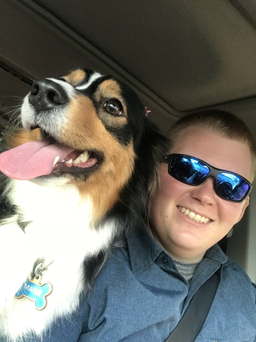 TarrLogan's tweet photo. #NationalPuppyDay https://t.co/ol4IrVGDlq
