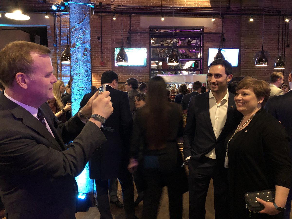 Sflecce's tweet photo. Standing with friends of Israel at #ACTION18 Party 🇨🇦🇮🇱

Mazel Tov @CJPAC! 

BTW - got to love Canada’s former Foreign Minister @Baird taking the pic of myself and Israel’s Consul General to Toronto! 

#onpoli #cdnpoli #Vaughan https://t.co/tnv9WfZVv8