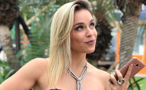 GamavisionEcu's tweet photo. #FernandaGallardo volvió con su ex. Más: https://t.co/kSjL4Peftt https://t.co/AJNcldn028