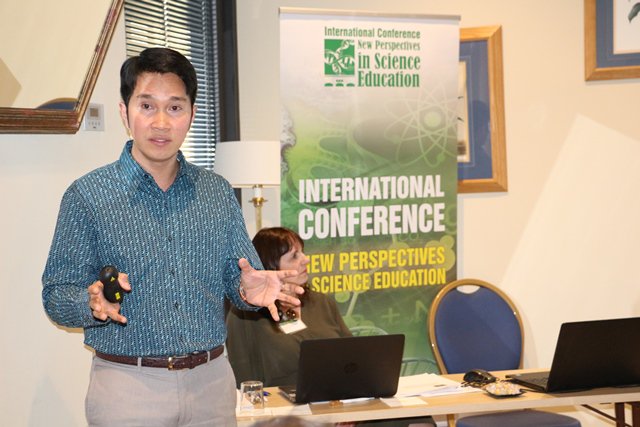 PixelFirenze's tweet photo. John Maninang presented “Adaptation and validation of the revised two-factor Study Process Questionnaire (R-SPQ-2F) for tertiary English writing courses in Japan” https://t.co/XbMRcuHZYL #npse2018 https://t.co/GEr6GUZvG4