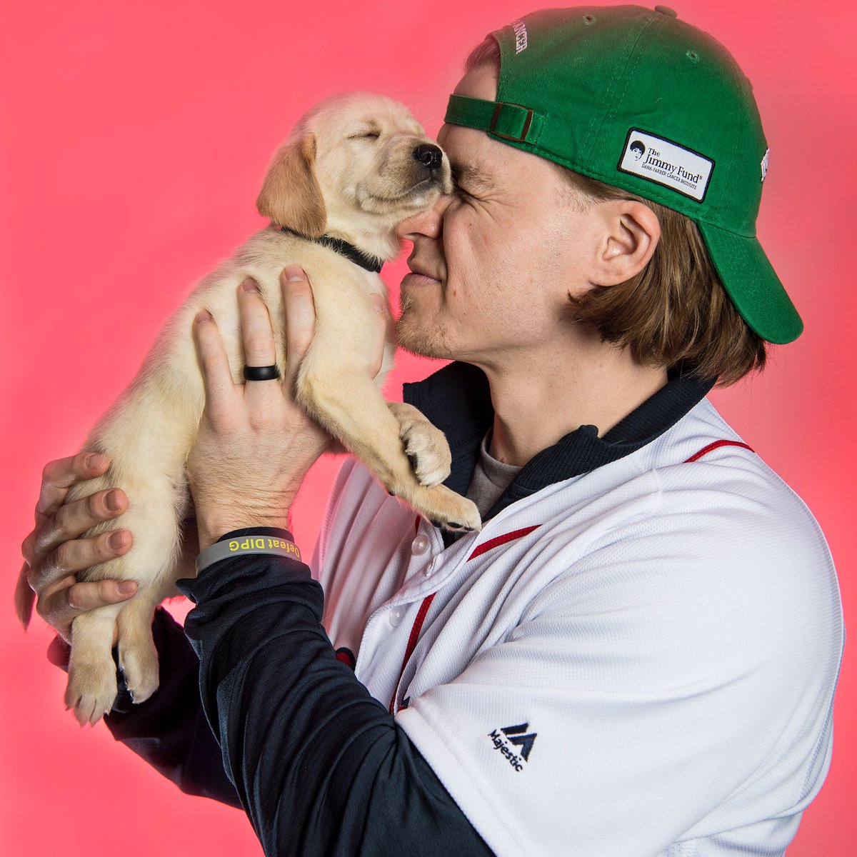 RedSox's tweet photo. Any excuse to tweet these. #NationalPuppyDay 🐶 https://t.co/IbpKxjOTIE