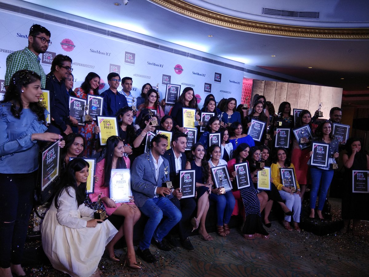 Kidsstoppress's tweet photo. And the proud moment for all the brands! The triumphant brands at the #KSPAwards2017!
#KSPAwards2017 #FeedIQ #CradleOfNature #SimMomIQ https://t.co/HauQ3zVK8s