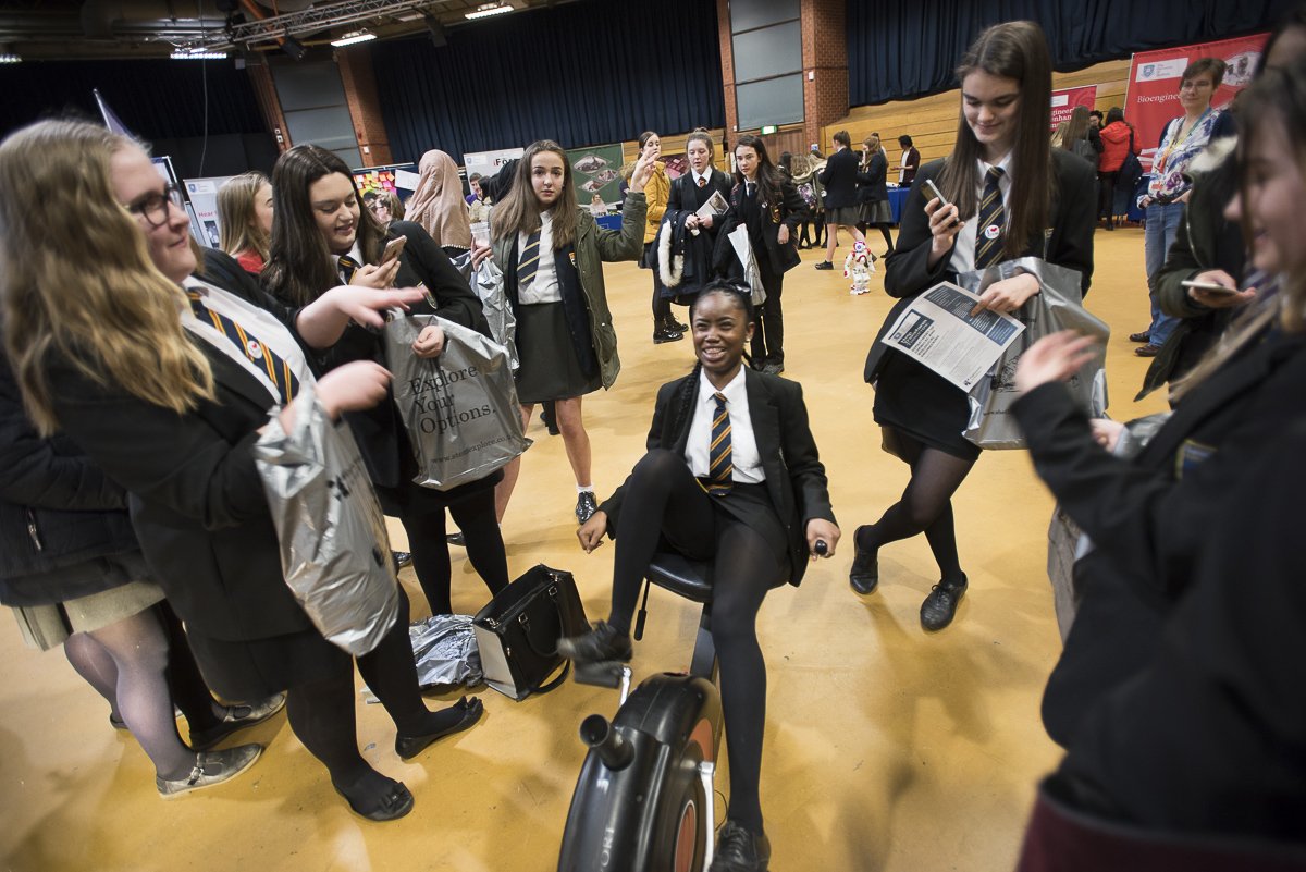 HMGNorth's tweet photo. On Tuesday, @sheffielduni welcomed 350 female students interested in #Science, #Technology, #Engineering and #Maths careers or further education to their 'Exploring #STEM for girls' event. 

This #YoE why not #inspireanengineer or #takeacloserlook ➡️ https://t.co/OUrTif4ZcI https://t.co/UFOHhaEh5m