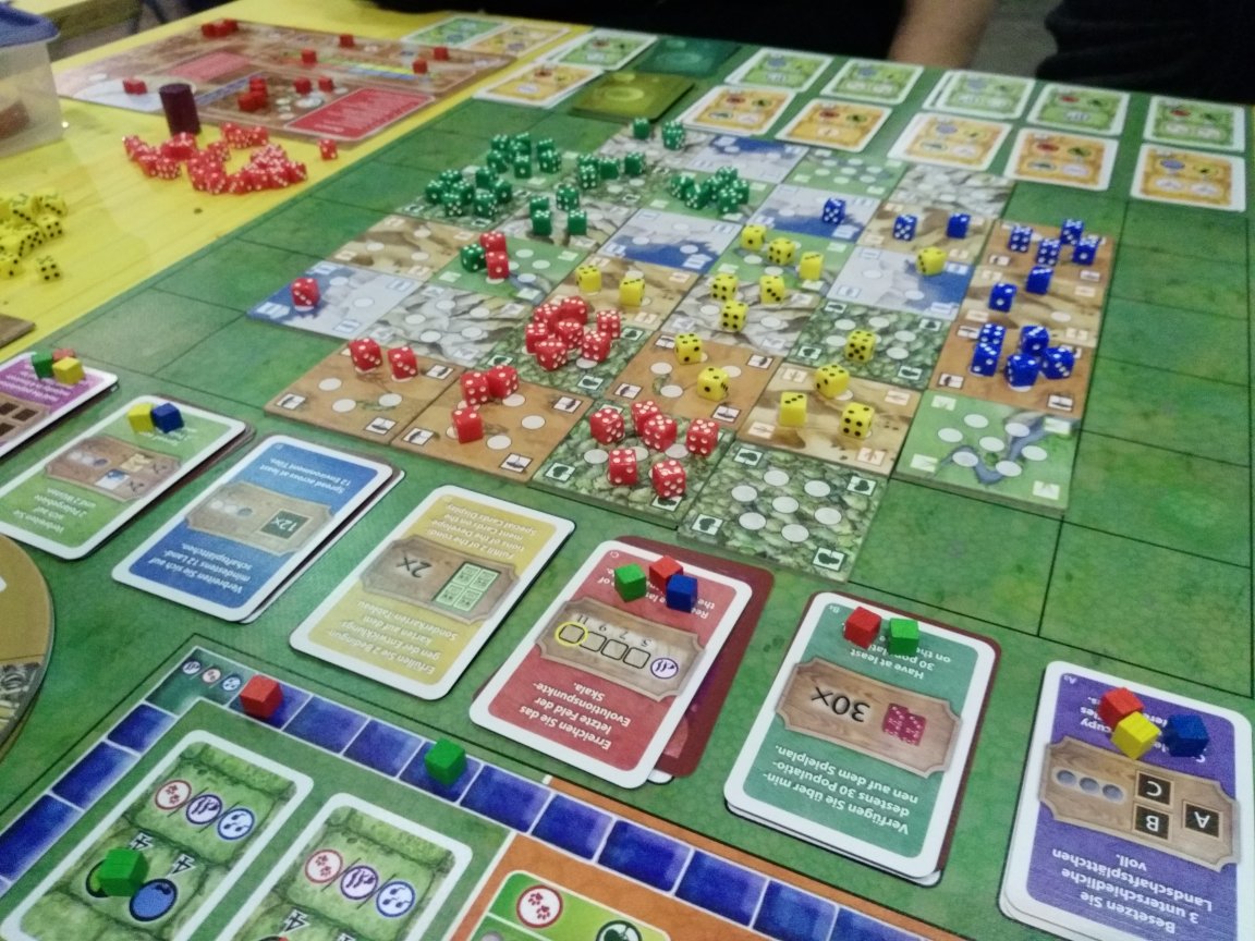 mottinator's tweet image. Played #biosphere by #dddverlag. Clever "evolution" game that plays quicker than I thought. Recommended. Fun 2 play!