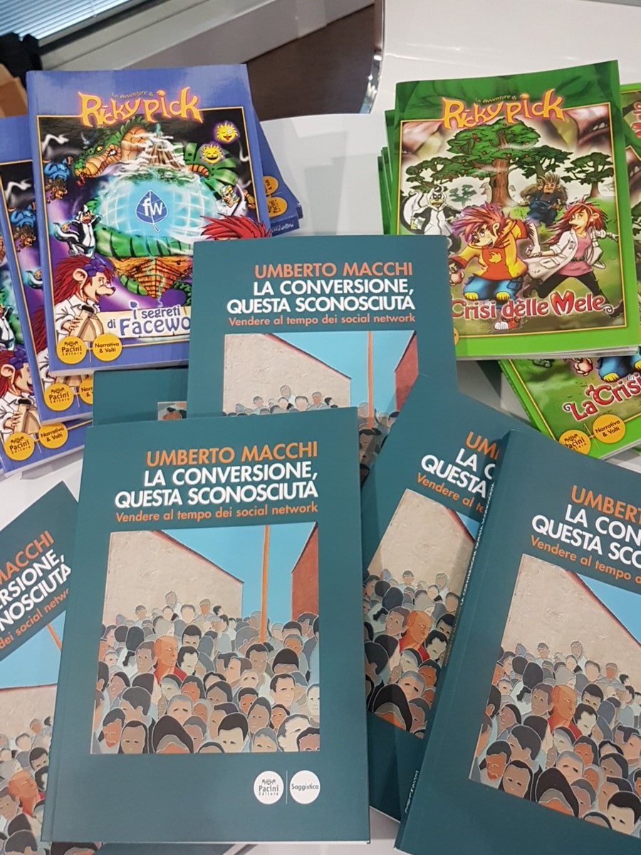 ElisaGraffeo's tweet photo. Libri che passione!

#laconversione https://t.co/kilbI34is0