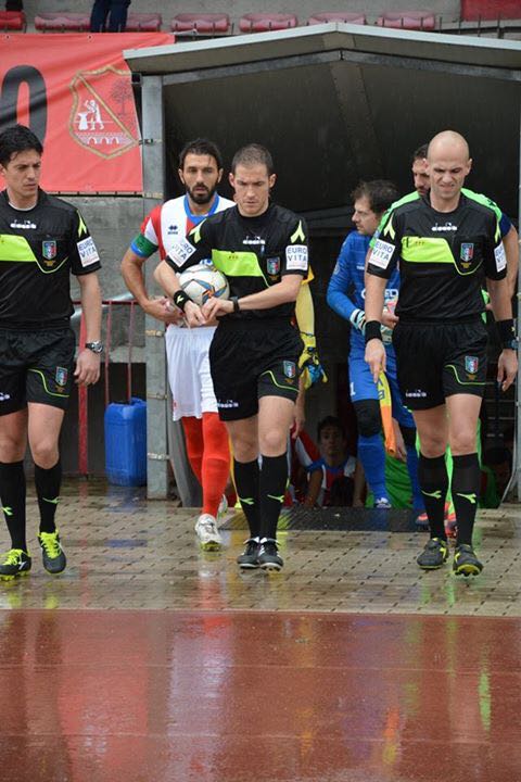 AiaCastello's tweet photo. In #SerieD @AndreaCravotta @AiaCastello @CRAUMBRIA si ferma ad #Eboli @SSEBOLITANA1925 - #Troina #enjoytherefereeing  ⚽️⚽️⚽️⚽️           https://t.co/sXRDUy20OE https://t.co/xDRaS1MpME