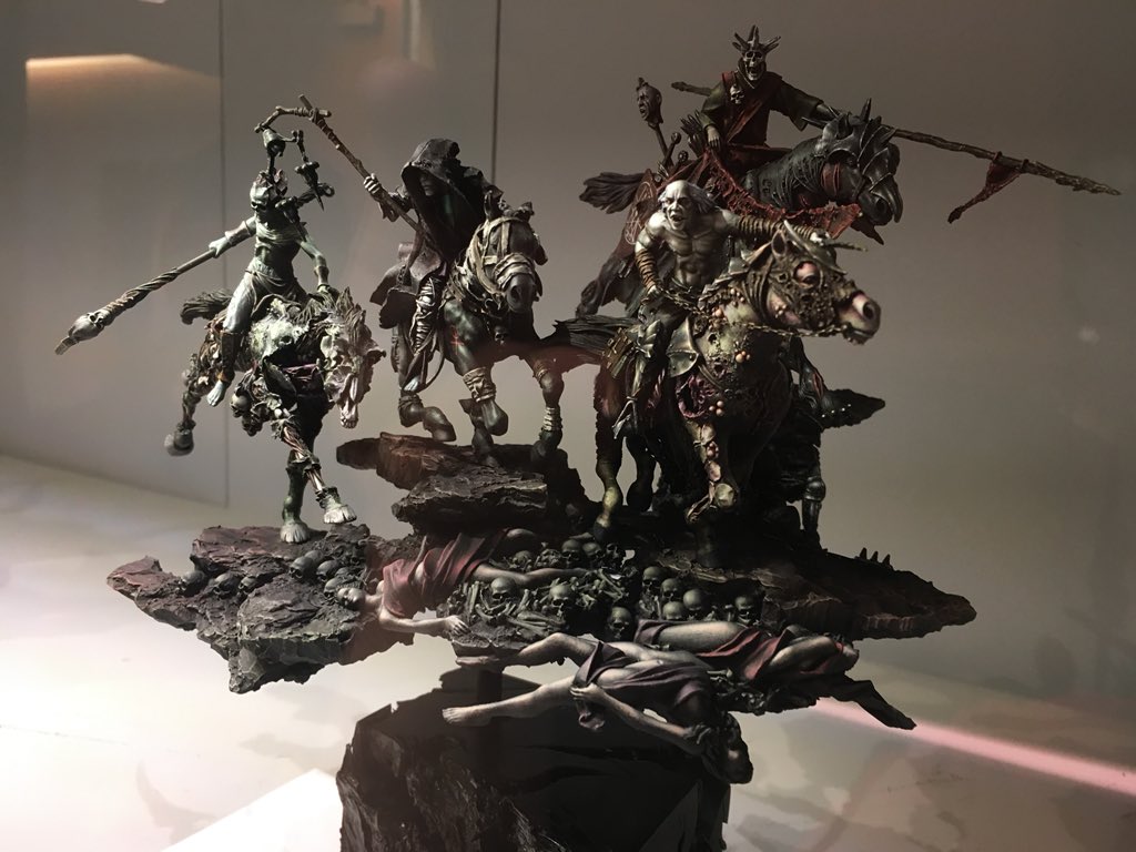 jimbo9jimbo's tweet photo. Crystal brush entries at #adepticon are freaking awesome!! https://t.co/BTc75vg9vo
