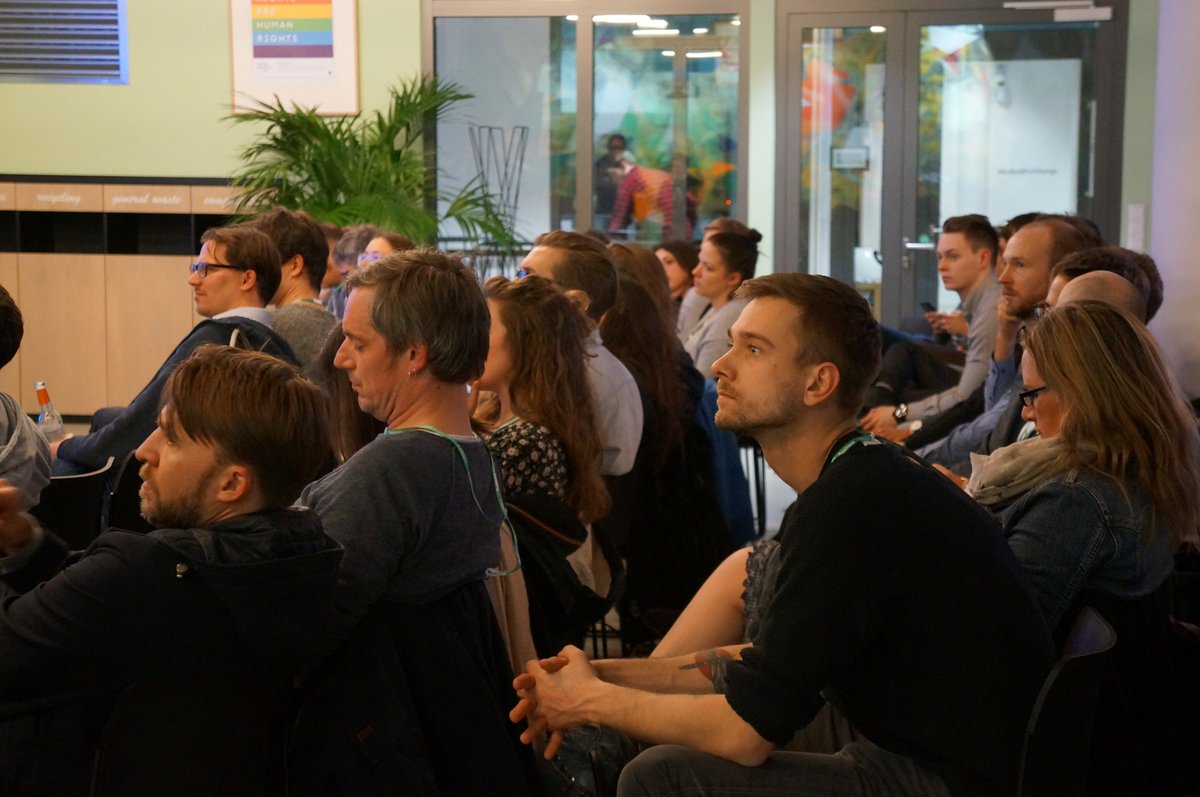 moin_ai's tweet photo. Vor dem #OMR18 haben wir zum #botsHH Meetup eingeladen. Neben Insights & Best Practice von @facebook zum @messenger gab es von @lufthansa und @JungvMattsports spannende Learnings von der Entwicklung ihrer #Chatbots. Werde jetzt Teil der Community ➡️ https://t.co/WNHNEa7g48 https://t.co/Gubxfxg0qg