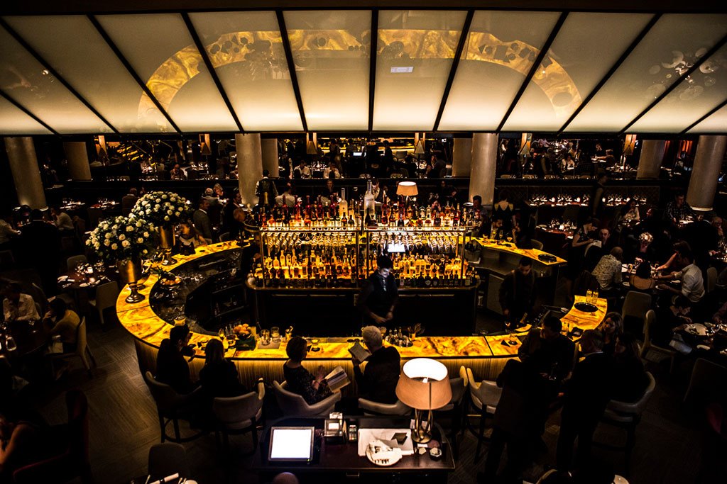 Country and Town House (@countryandtown) on Twitter photo Always wanted to #dine at some of #London's #TopRestaurants but keep finding yourself on a budget? Well now you can! Read to find out which #Restaurants you can dine in to get #Michelin-star food without the Michelin-star price tag! Including <a href="/quaglinos/">Quaglino's</a> countryandtownhouse.co.uk/food-and-drink… Always wanted to #dine at some of #London's #TopRestaurants but keep finding yourself on a budget? Well now you can! Read to find out which #Restaurants you can dine in to get #Michelin-star food without the Michelin-star price tag! Including <a href="/quaglinos/">Quaglino's</a> countryandtownhouse.co.uk/food-and-drink…