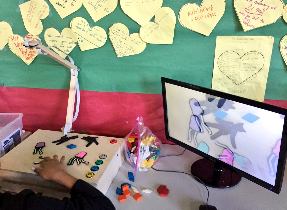 Creating some more amazing #stopmotion videos with a stop motion animation station by @wonderfulideaco ! #makered <a href="/MakerEdOrg/">Maker Ed</a> @ryanejenkins