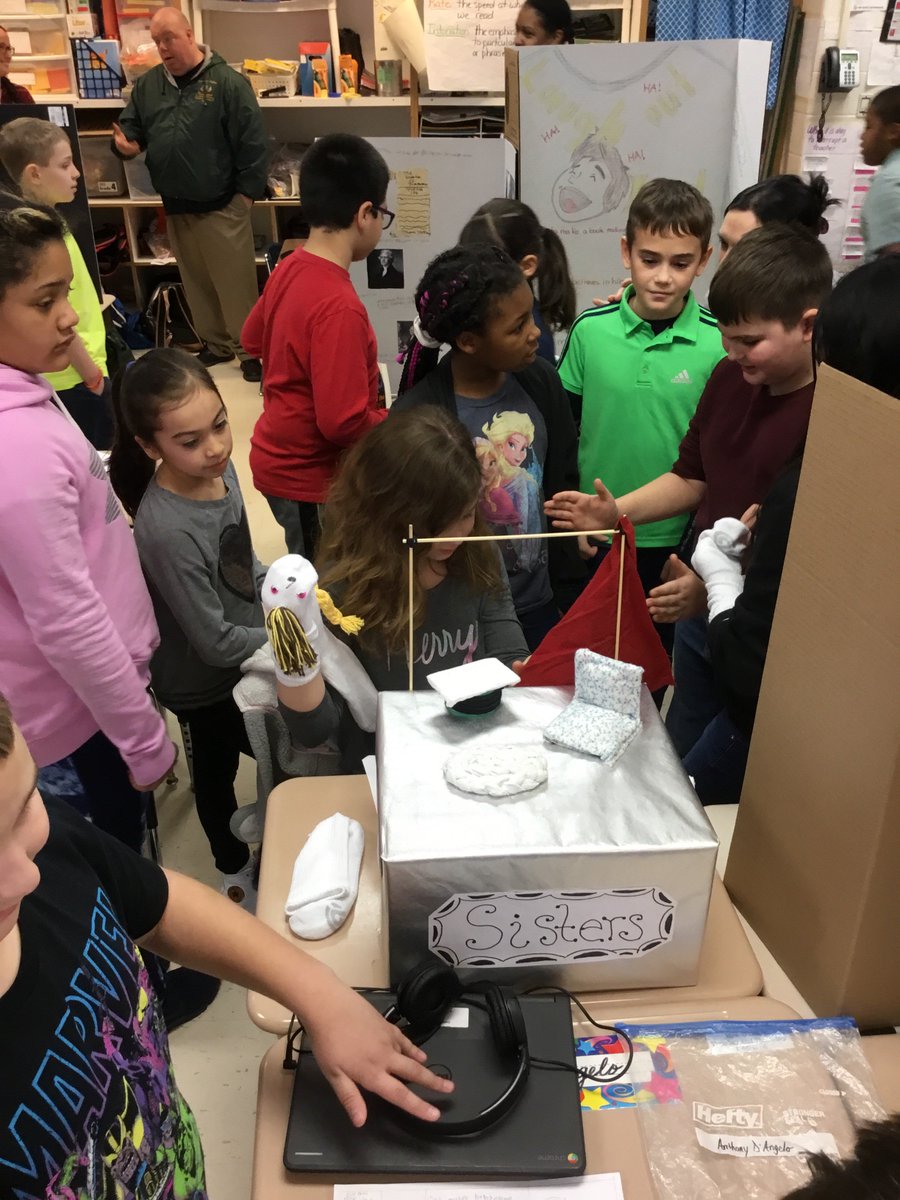 We had a great time sharing our literacy fair projects! #vdv3to5