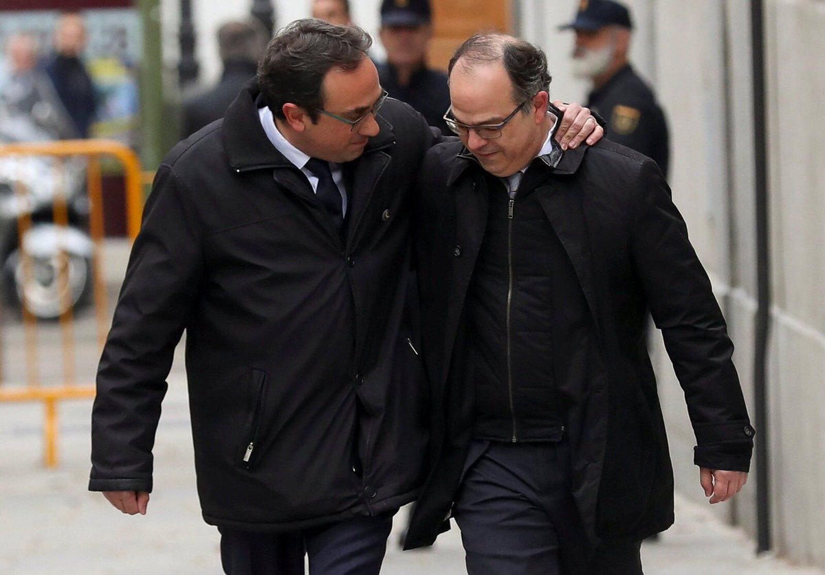 En <a href="/joseprull/">Josep Rull i Andreu</a> ha dit al jutge: Tinc 2 fills, Roger i Bernat, de 3 i 8 anys. Avui vostè té el poder de decidir si els veig créixer. Si decideix tancar-me els lliuraré la dignitat d’haver defensat unes idees legítimes, lícites, nobles, democràtiques i d’haver-ho fet pacíficament