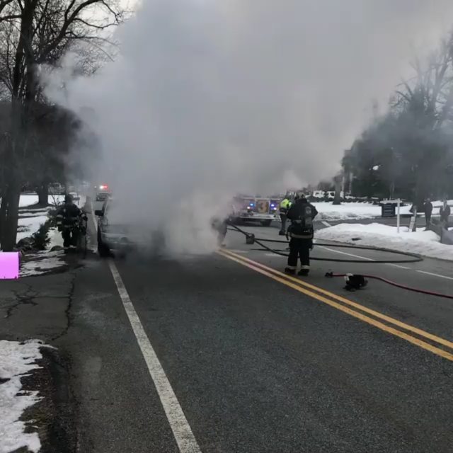 navrcos's tweet photo. 🔥FEATURED POST 🔥
@franklin_lakes_fire_department -  Early morning with an engine compartment fire. #carfire #enginecompartment #quickwork #mjgotafacefull
.
 ___💥Want to be featured? 💥_____
Use hastag chiefmiller

https://t.co/h96HEAWjEx .
. 🔴CHECK… https://t.co/CAaSHdQxQM https://t.co/ArDzAzCcL6